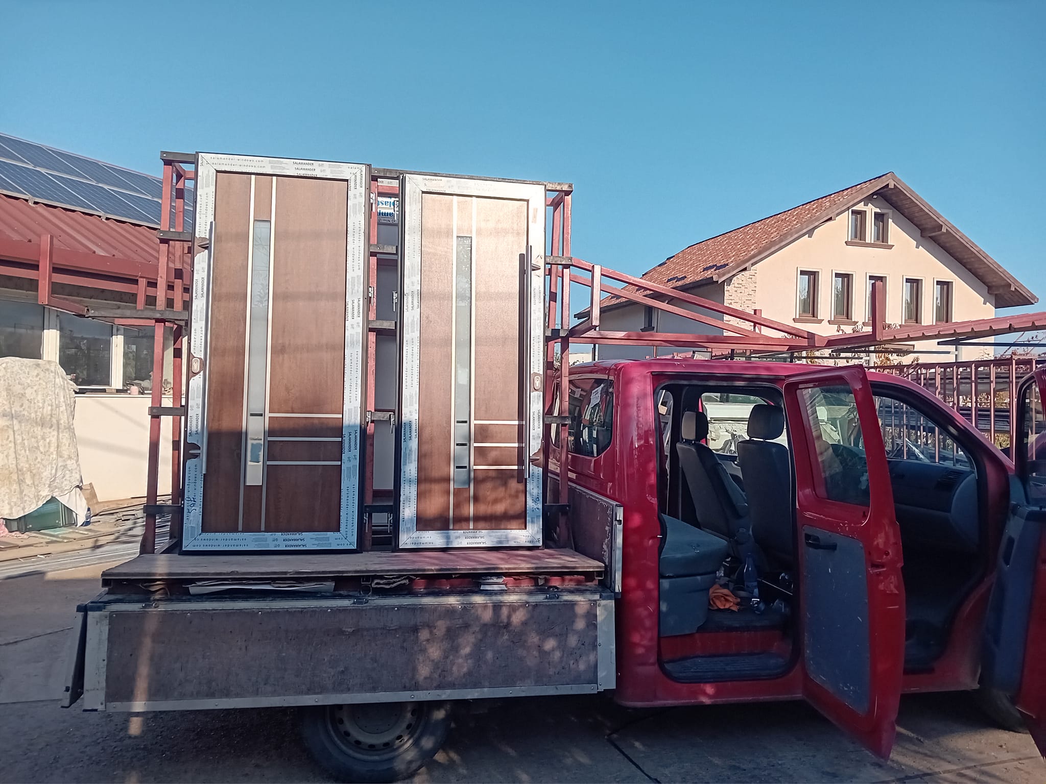 De ce să alegi ușile din termopan pentru locuința ta?